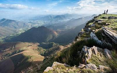 Iparlara joko du Indamendik asteburu honetan