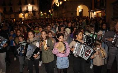 Eros daitezke Trikigiro Eguneko afarirako txartelak
