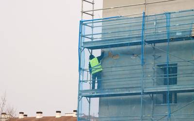 Herri guztietan egin du behera langabeziak hilabeteko epean