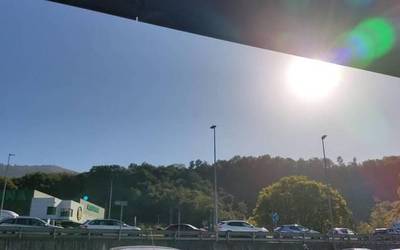 AP 8 autobidea itxita Deban eta zenbait autobus zerbitzu bertan behera