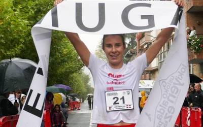 Ainhoa Etxegarai beratarrak irabazi du Mendira Joan Etorria lasterketa