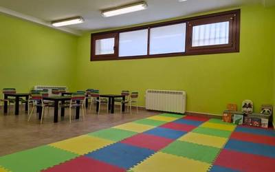 Erabilera Libreko Gela atondu dute Olazarren