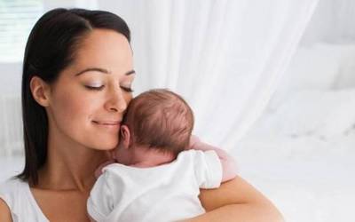 'Nola zaindu norbera eta elkar amatasun garaian?' hitzaldia emanen dute bihar Elizondon