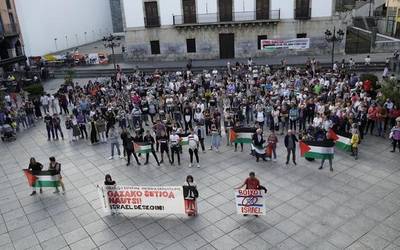 Bihar ere Palestinaren alde egiteko elkartuko dira plazan