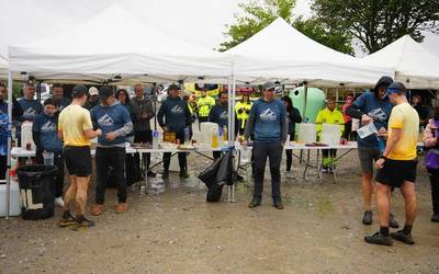 Flysch Trailaren bueltan aritu direnei zorionak eta eskerrak, udalaren izenean
