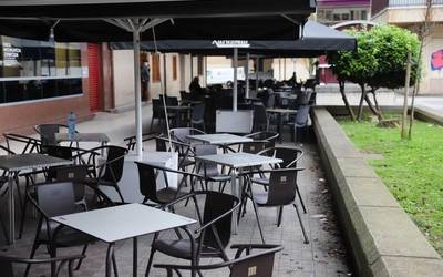 Albistegia: 2025-10-08