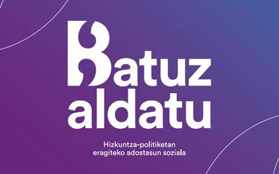 Batuz Aldatu ekimenaren sustatzaileei galdezka
