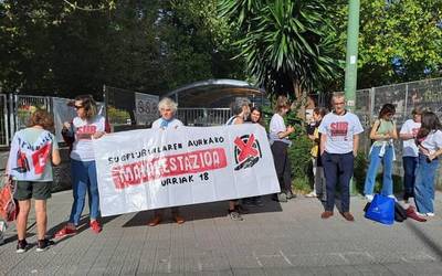 Itsasadarraren azpiko tunela geldiarazteko deia egin dute Artaza-Romo institutuko irakasleek