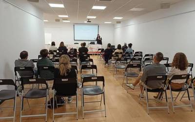 Substantziarik gabeko mendekotasunez hitz egin dute Elkargunean