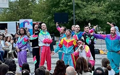 Tio Teronen semeak taldeak dantza ikuskizun umoretsua eskainiko du urriaren 11n Zugarramurdin