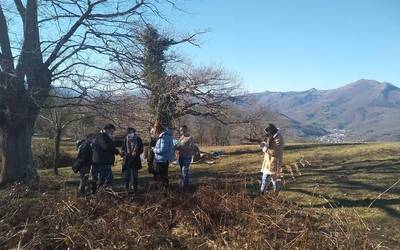 Landare zuntzekin papera egiteko lantegia izanen dute larunbatean Elgorriagan