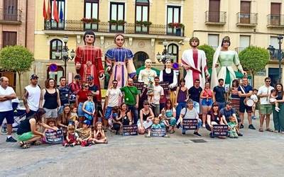 Faltzesen D eredua irekitzea edo ez, aurrekontuen araberakoa izanen dela esan du Gimenok