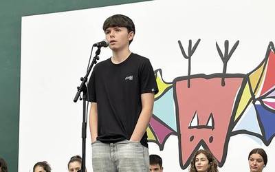 «Haurtzaro hastapenetik ukan dut bertsoa ene baitan»