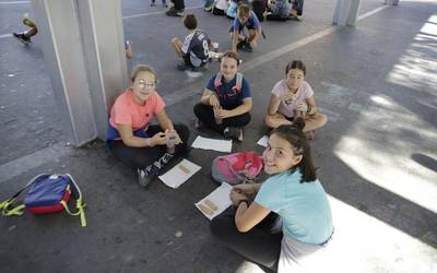 Besaidekoak pozik gaztetxoei zuzendutako mendi irteeraren arrakastarekin