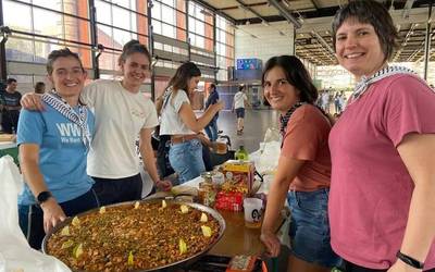 [BIDEOA]: Paellaren askotariko errezetaz bete da Landako Gunea