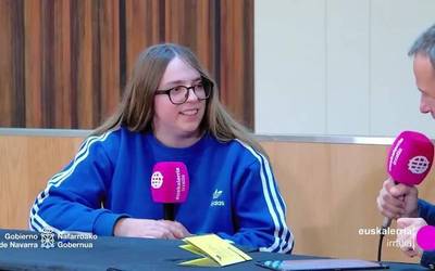 Oihana Aranbarri: “Informazioak Frankfurteko zerbitzarietara nola bidatzen duen erakusten diegu ikasleei”