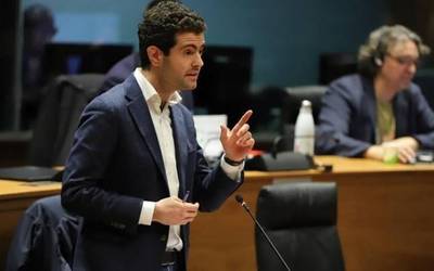 Alkatea Falangeren jo-puntuan