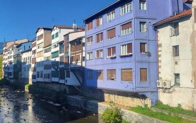 EAJ etxebizitza hutsei %150eko errekargua aplikatzearen aurka dago