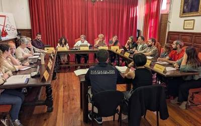 Azkoitia Baik 2026ko ordenantza fiskalak erabakitzeko ezohiko udalbatzarrean esandakoak eta bozkatutakoak