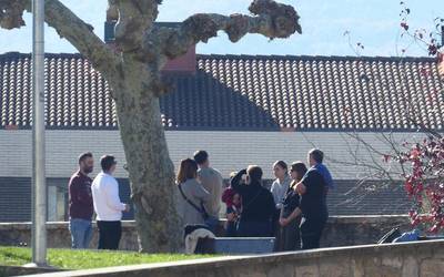 Familiei zuzendutako ikastaroa