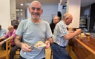 Itxaropenakoak gustura doako pintxo-potearekin