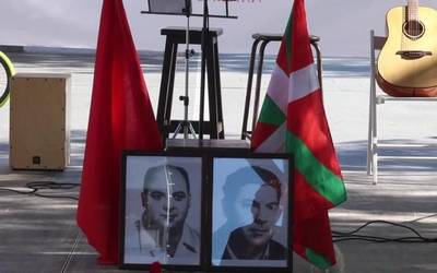 Omenaldi ekitaldiak Etxaberen eta Agirreren erailketen 50. urteurrenean