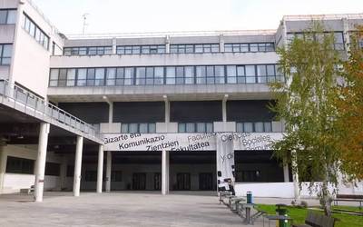 EHUko bi irakasle ikertuko dituzte Bernedoko udalekuen harira zabaldutako mezuengatik