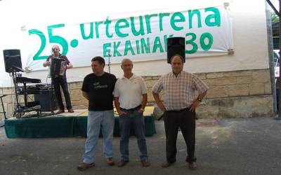 Baserritar gazteak hurreratzea helburu