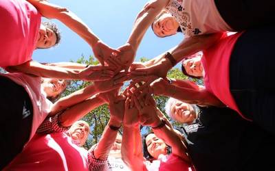 Albistegia: 2025-10-17