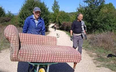 Ehunka kilo zabor atera dituzte Errekaleor ibaitik