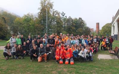 Erreka garbitzeko ez ezik, ezagutzeko ere baliatu dute unea Bergaran