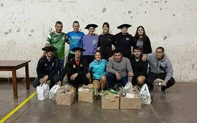 Intxausti-Imaz eta Ruiz de Larramendi-Larrañaga bikoteak nagusi, arrakasta izan duen Elosuko pilota txapelketan