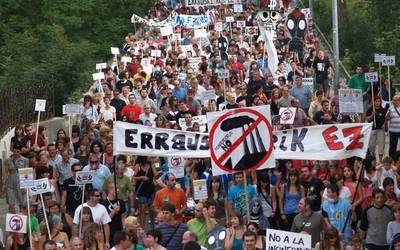 Sakana Bizirik plataforma aurkeztu dute