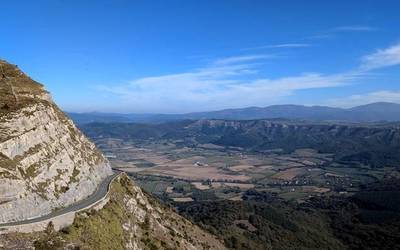 Eguzkiari eutsi nahi dio, momentuz