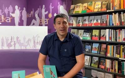 'Esnatu ala hil' liburua aurkeztuko du Gari Goikoetxeak Euskola zikloaren hirugarren hitzorduan