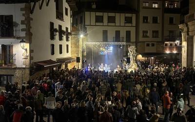 Kontzertu bat, Durangoko Azokaren irudia eta erakusketak