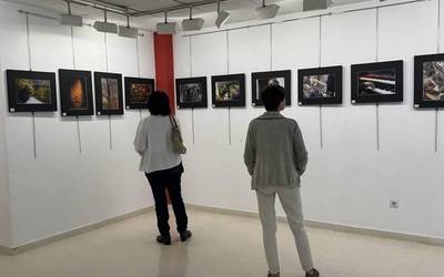 Udazken koloreak, bluesa eta musika, Oleako presa eta objektu hirukiak argazkitan