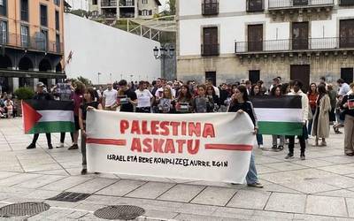 Herritarrek Palestinaz hitz egiten jarrai dezaten, bi eguneko egitaraua prestatu du AGAk