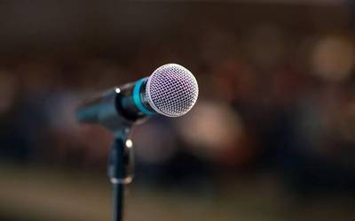 Getxoko komertzioak bertsoz beteko dira egunotan