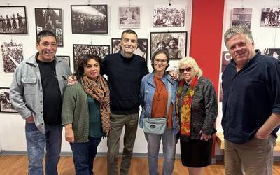 Ezker Anitzako idazkari nagusi Antonio Mailloren bisita Arrasatera