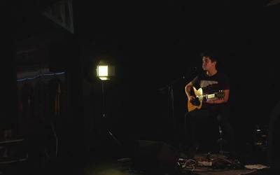 Jurgi Ekizak soinuarekin esperimentatu zuen igandean Faktorian