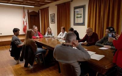 Udal zergek %3ko igoera izango dute; zaborraren gaineko tasak %6koa