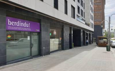 Berdindu, LGTBI pertsonentzako informazio eta aholkularitza zerbitzua, Zumaian izango da datorren astean