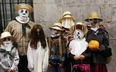 Gau beltza berreskuratuko du bihar Zumaiak, bertako kultura eta tradizioa ardatz