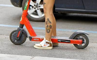 Patineteek ezingo dute parke eta espaloietan zirkulatu, Durangon