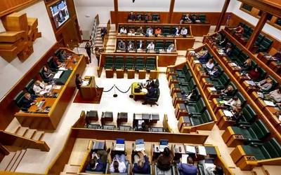 Aranaren gaineko "gehiengo aurrerakoia" ikusarazi dute