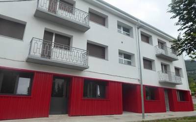 Musika eskolarako irakasle bila Irurtzunen