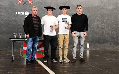 Gipuzkoako txapelketa irabazi du Zumaiak, larruzko paleta modalitatean