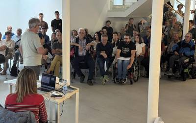 'Bestaldetik etorriak' liburuaren aurkezpenarekin hasiko dute azaroko egitaraua Pake Lekun