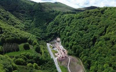 Belate eta Almandozko tunelak itxiko dituzte asteartean Irungo noranzkoan